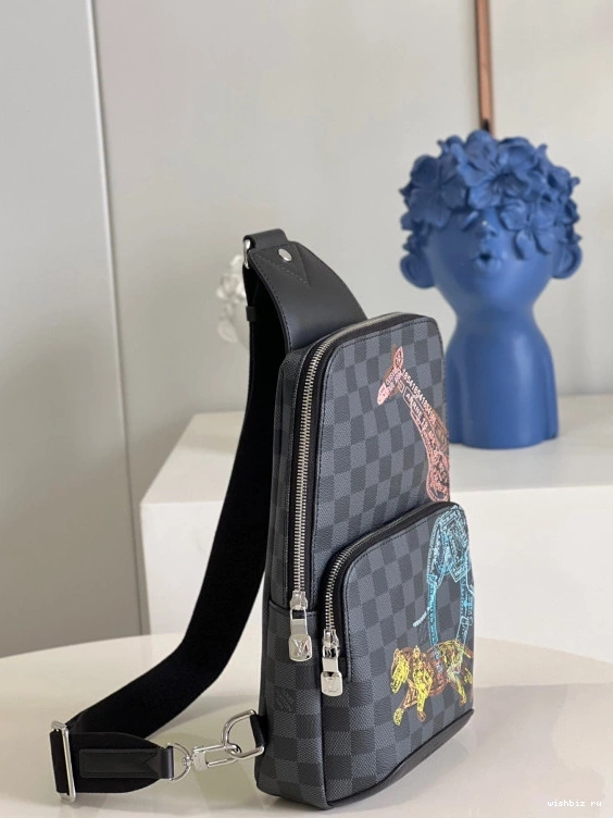 WIS SLINGBAG AVENUE LOUIS VUITTON 0717